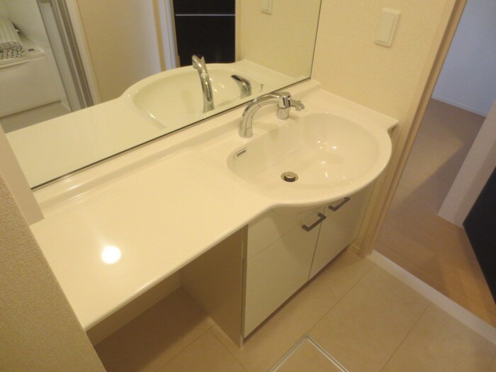 物件内観写真9　(洗面)