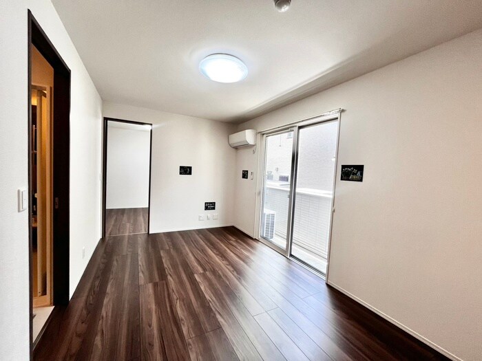 物件内観写真10　(居室)