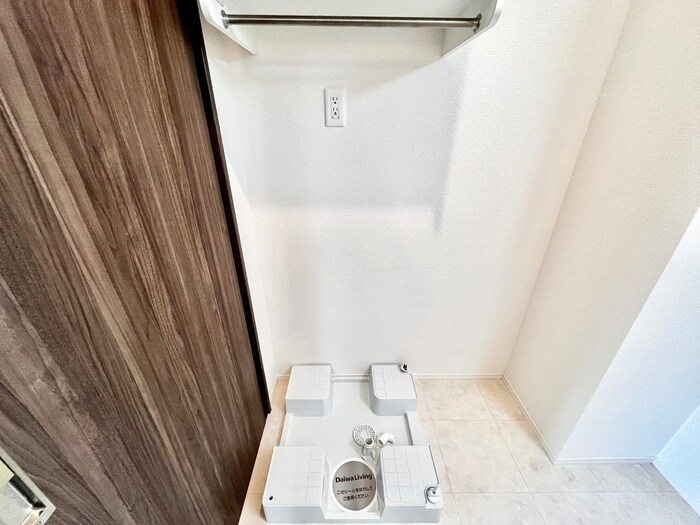 物件内観写真16　(洗濯機置場)