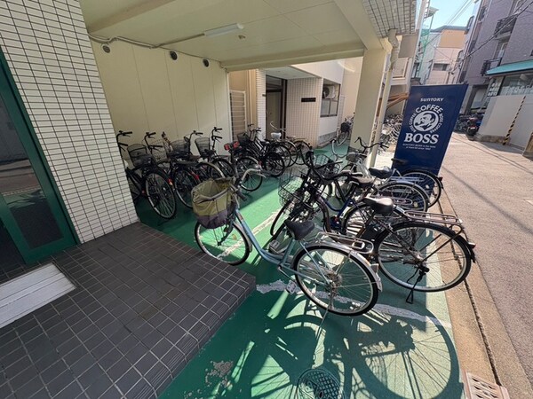 駐輪場