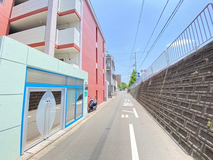 物件外観写真6　(周辺環境)