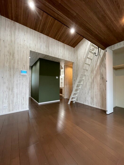 物件内観写真8　(居室)