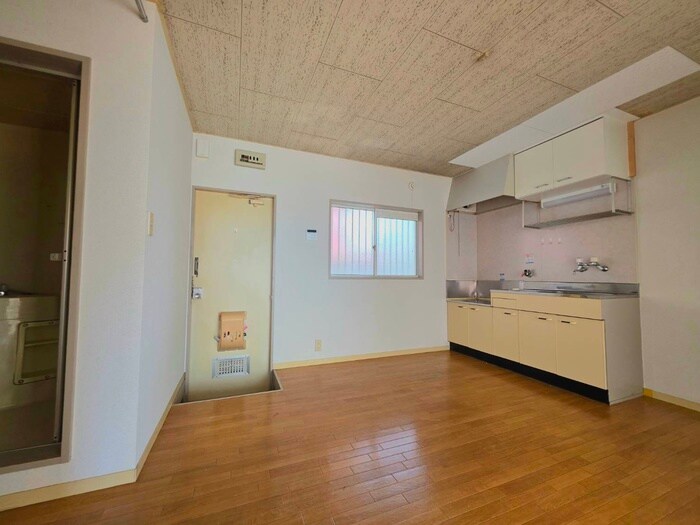 物件内観写真13　(居室)