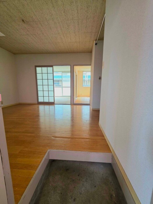 物件内観写真20　(玄関)