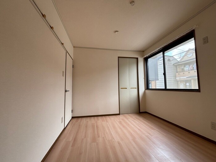 物件内観写真9　(居室)