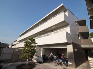 ヌカタコルンイースト外観写真