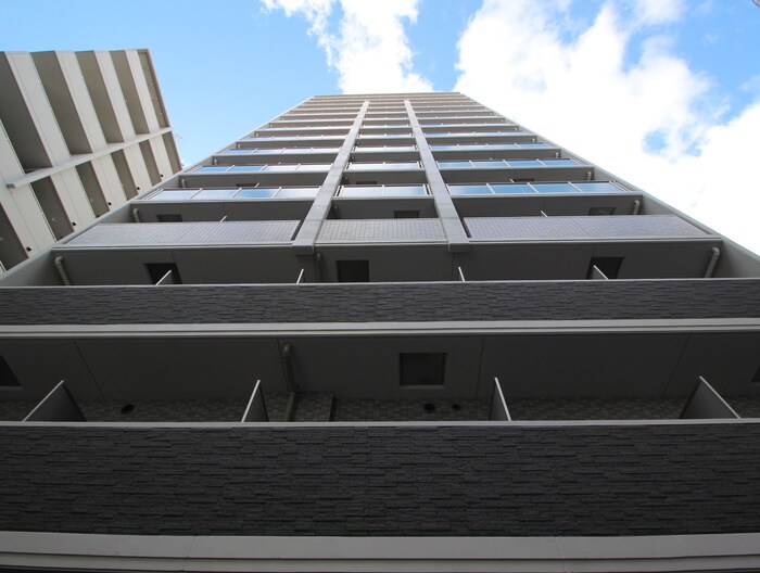 物件外観写真1　(建築中)