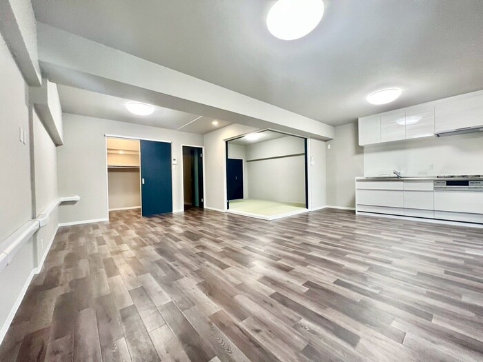 物件内観写真8　(居室)