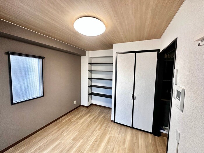 物件内観写真9　(居室)