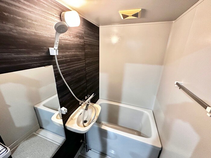 物件内観写真12　(バス／シャワールーム等)