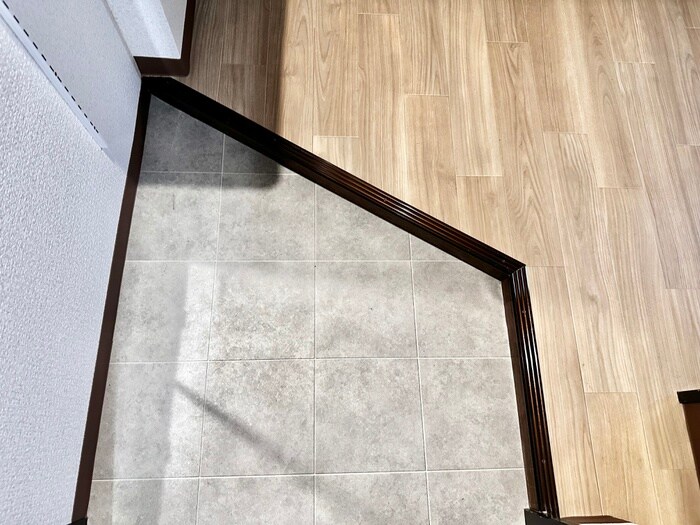 物件内観写真15　(玄関)