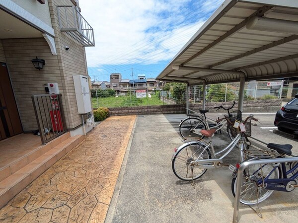 駐輪場