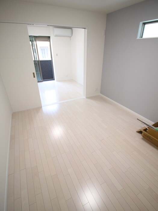 物件内観写真9　(居室)