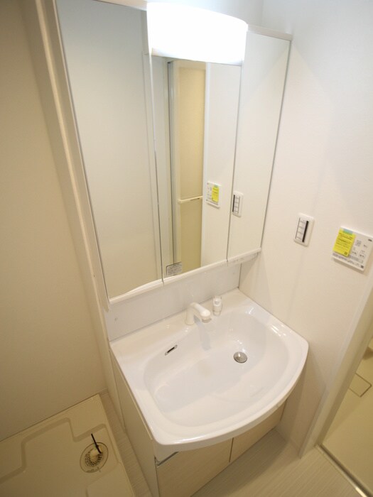 物件内観写真12　(洗面)