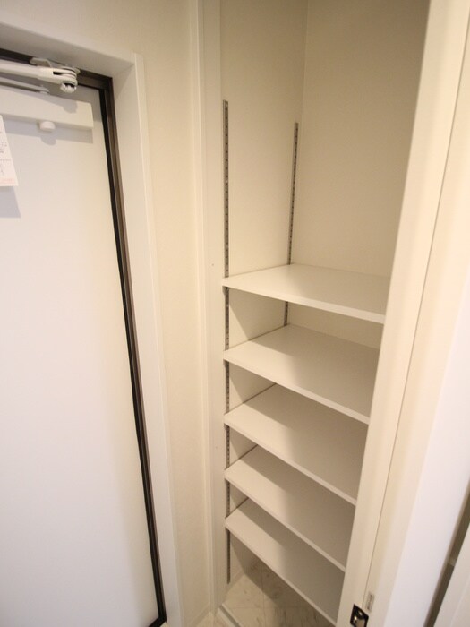 物件内観写真18　(靴箱)