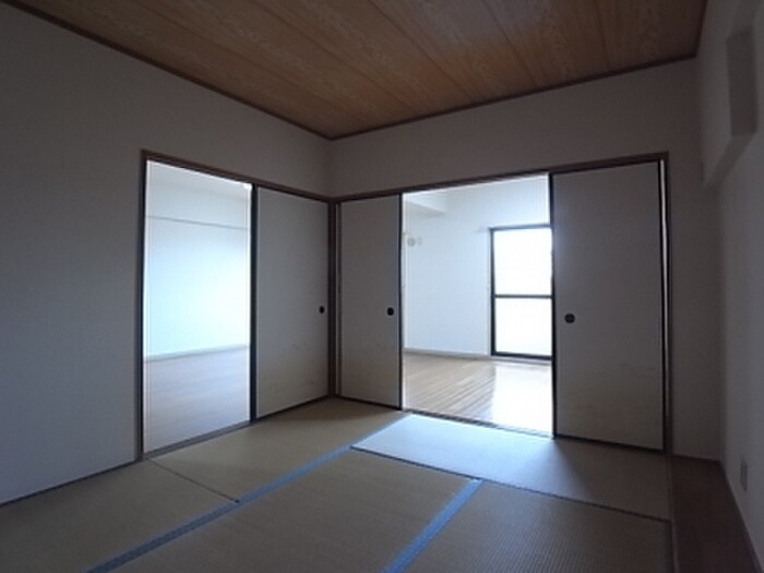 物件内観写真12　(居室)