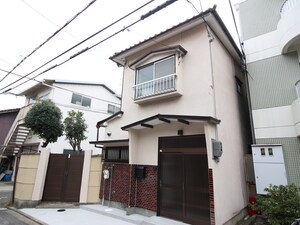 西院下花田町貸家外観写真