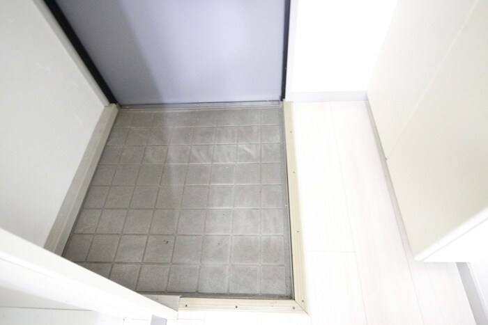 物件内観写真16　(玄関)