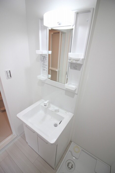 物件内観写真9　(洗面)