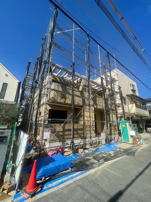 物件外観写真3　(建築中)