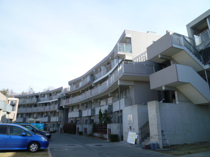ﾛｰﾚﾙｽｸｴｱ豊中緑丘３番館(104)