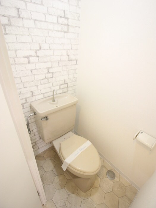 物件内観写真14　(トイレ)