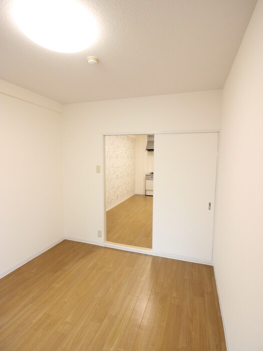 物件内観写真19　(居室)