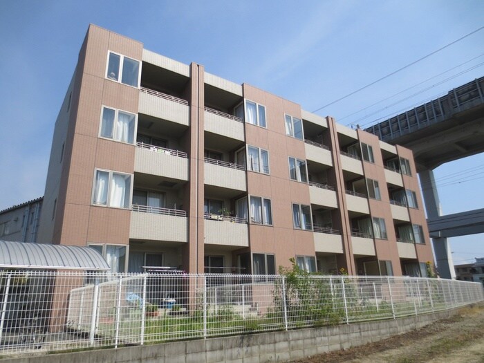 物件外観写真6　(駐輪場)