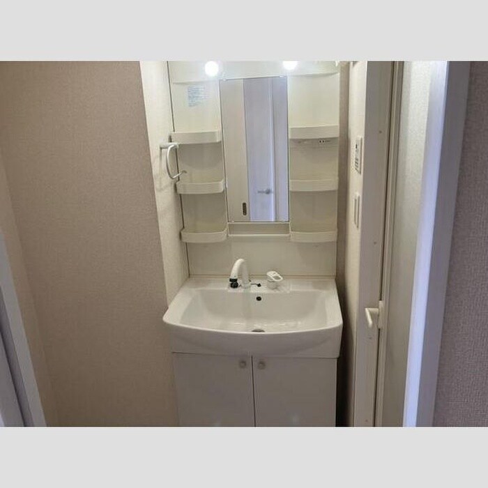 物件内観写真11　(洗面)