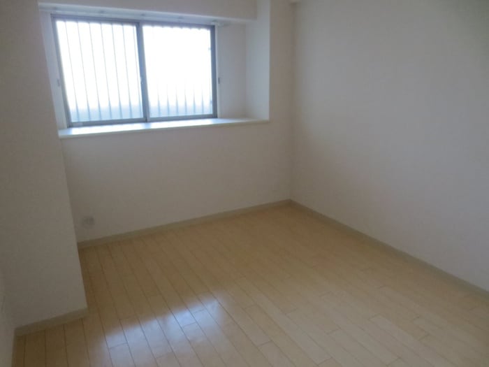 物件内観写真12　(居室)