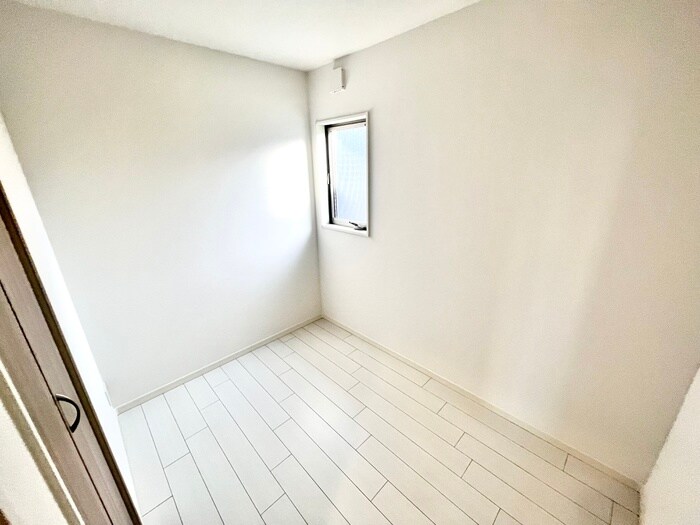 物件内観写真13　(居室)