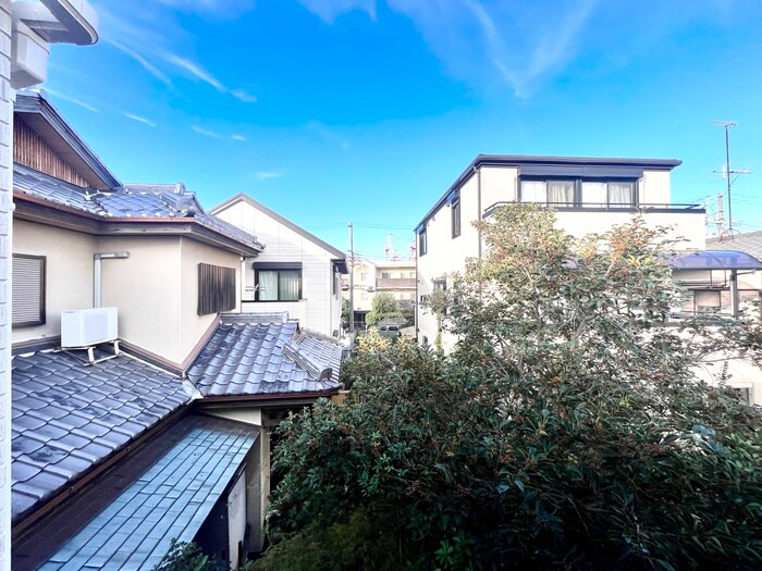 物件内観写真16　(室内からの展望)