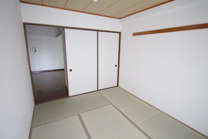 物件内観写真11　(収納)