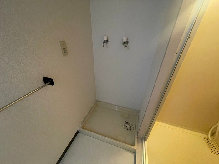 物件内観写真19　(洗濯機置場)