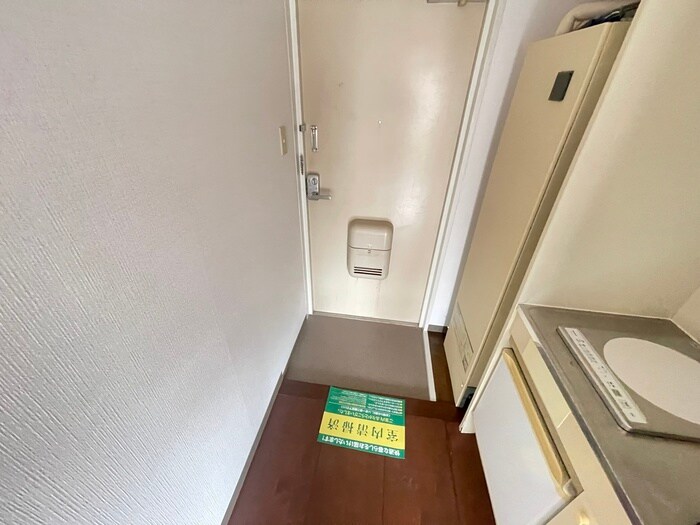 物件内観写真15　(玄関)