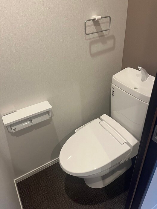 物件内観写真11　(トイレ)