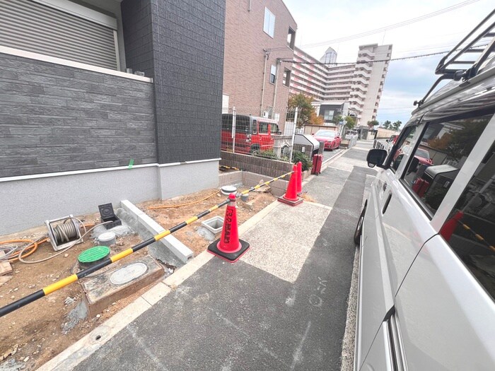 物件外観写真4　(建築中)