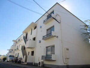 昭郷ツインハイツＡ棟外観写真