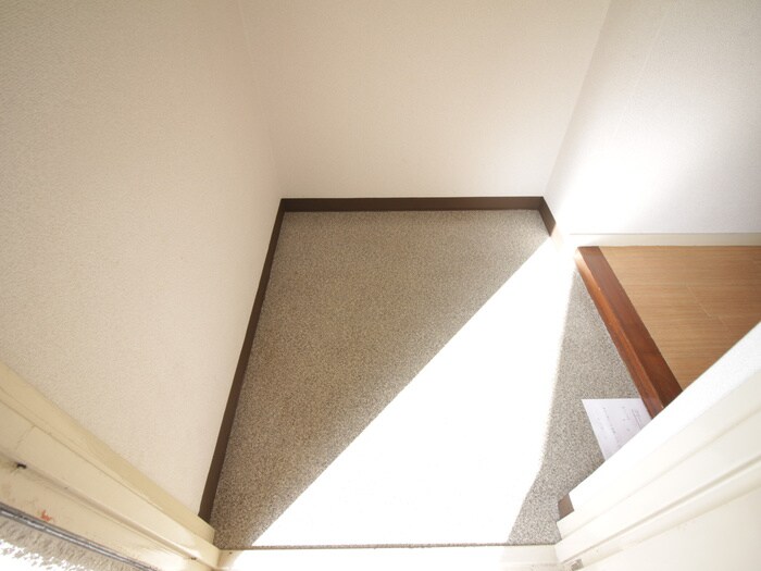物件内観写真14　(玄関)