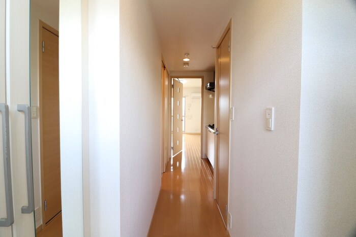 クラシェス尼崎の玄関