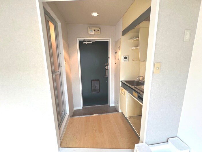 物件内観写真12　(廊下)