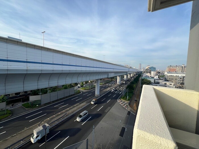 物件内観写真16　(室内からの展望)