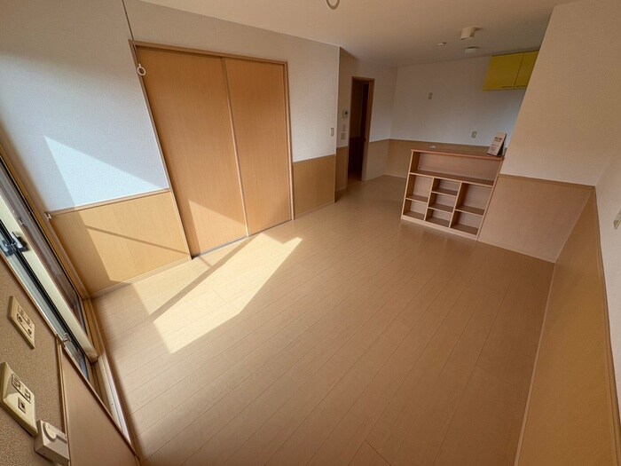 物件内観写真8　(居室)