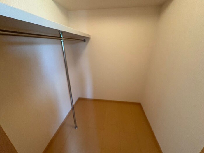 物件内観写真15　(収納)