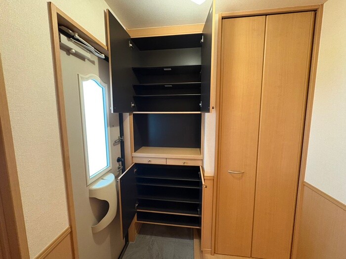 物件内観写真17　(靴箱)