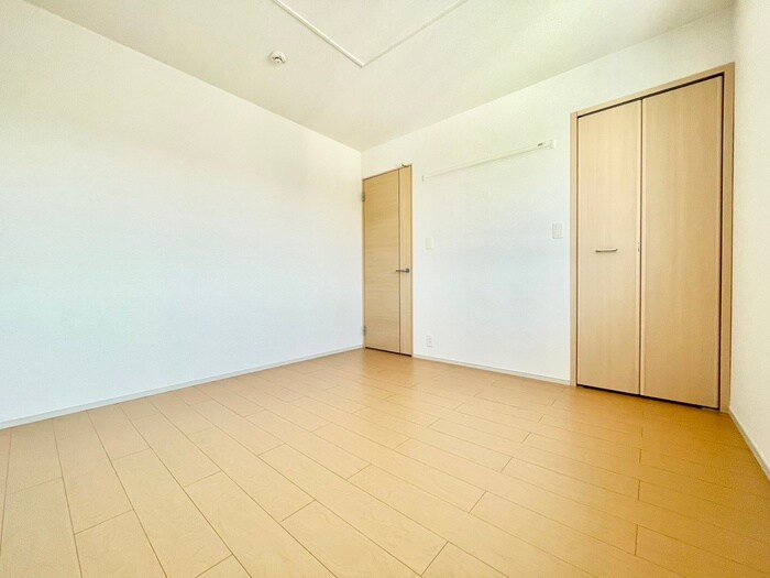 物件内観写真10　(居室)