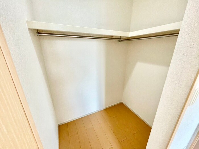 物件内観写真16　(収納)