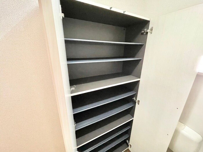 物件内観写真17　(靴箱)