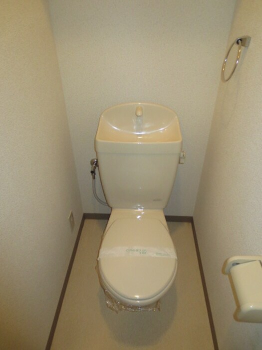 物件内観写真8　(トイレ)