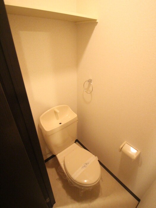 物件内観写真14　(トイレ)